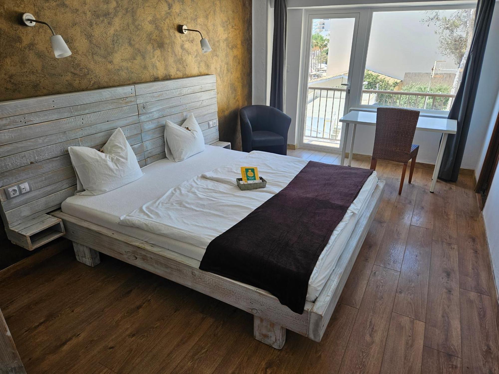 Seven Hostal Cala Millor  Dış mekan fotoğraf
